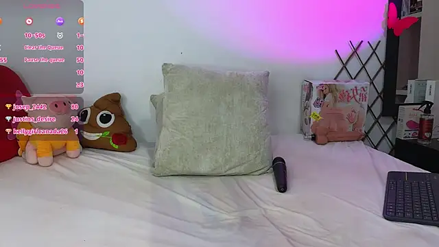 Snapshot of milky__boy_ chatting on March 20, 7:25 am milky boy online show from March 20, 7:25 am