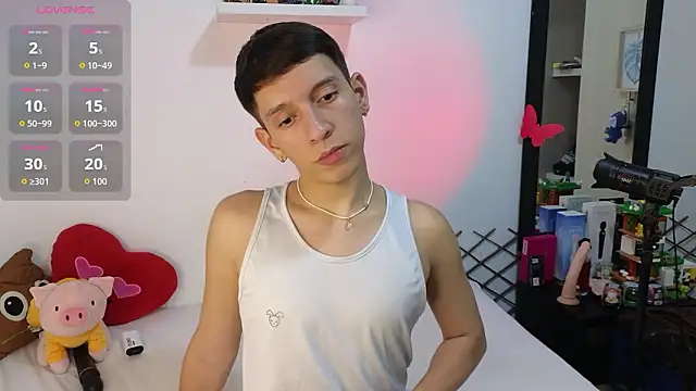 milky  boy  online show from February 5, 4:50 am