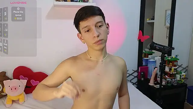 milky  boy  online show from March 6, 9:55 pm