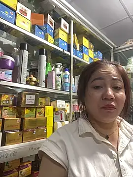 Snapshot of Cesywet chatting on February 6, 3:27 am Cesywet online show from February 6, 3:27 am