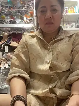 Snapshot of Cesywet chatting on February 15, 9:16 am Cesywet online show from February 15, 9:16 am