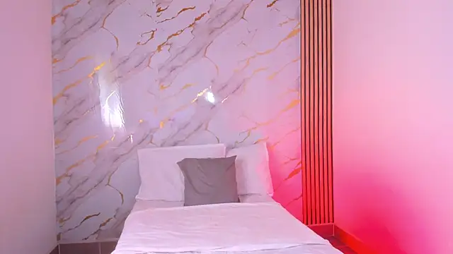 Snapshot of coralcarter1 chatting on September 9, 2:05 pm coralcarter1 online show from September 9, 2:05 pm