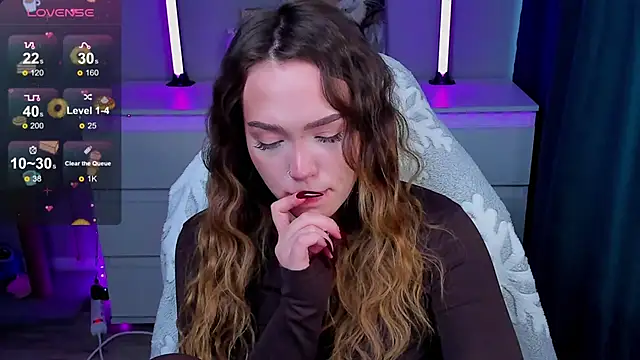 Evia r0se online show from February 24, 8:23 am