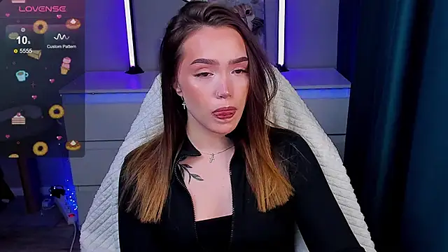 Evia r0se online show from April 4, 7:17 am