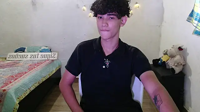 Snapshot of jake_willianss chatting on January 8, 9:01 pm jake willianss online show from January 8, 9:01 pm