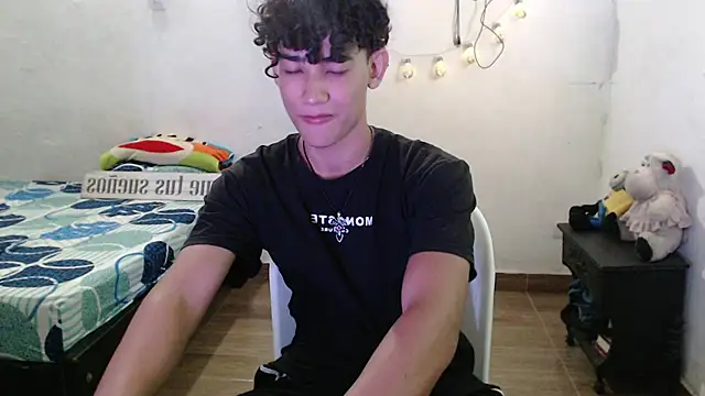 Snapshot of jake_willianss chatting on January 14, 8:26 pm jake willianss online show from January 14, 8:26 pm
