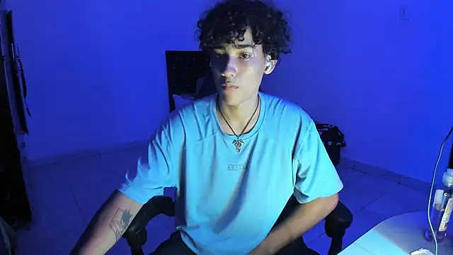 Snapshot of jake_willianss chatting on September 21, 9:49 pm jake willianss online show from September 21, 9:49 pm