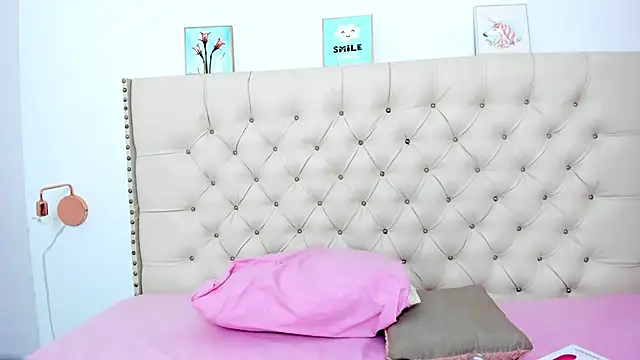 Snapshot of Kim_Eli chatting on January 13, 7:42 pm Kim Eli online show from January 13, 7:42 pm