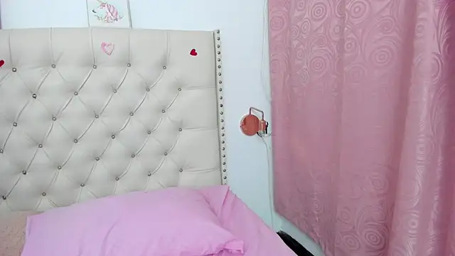 Snapshot of Kim_Eli chatting on March 9, 1:46 am Kim Eli online show from March 9, 1:46 am