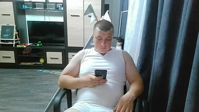 Snapshot of gamblingbum chatting on June 17, 11:49 pm gamblingbum online show from June 17, 11:49 pm