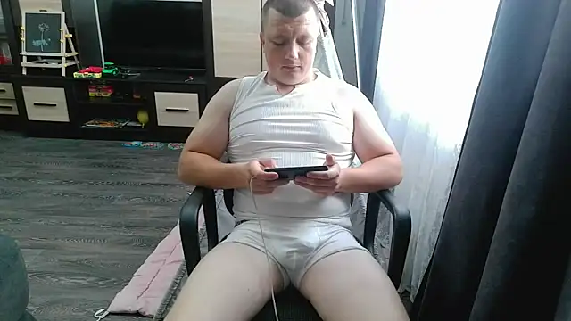 Snapshot of gamblingbum chatting on June 20, 12:52 pm gamblingbum online show from June 20, 12:52 pm