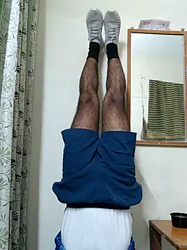 Snapshot of Wild-Honey chatting on March 3, 3:52 am Wild-Honey online show from March 3, 3:52 am