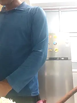 Snapshot of Wild-Honey chatting on September 14, 12:43 am Wild-Honey online show from September 14, 12:43 am