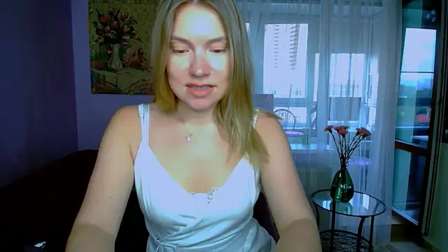 TaylorBre online show from September 13, 5:29 am