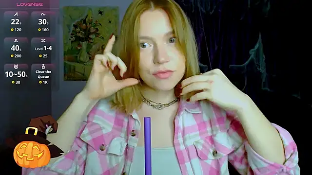 TaylorBre online show from November 4, 5:39 am