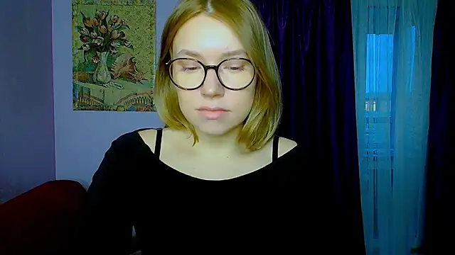 TaylorBre online show from November 17, 6:41 am