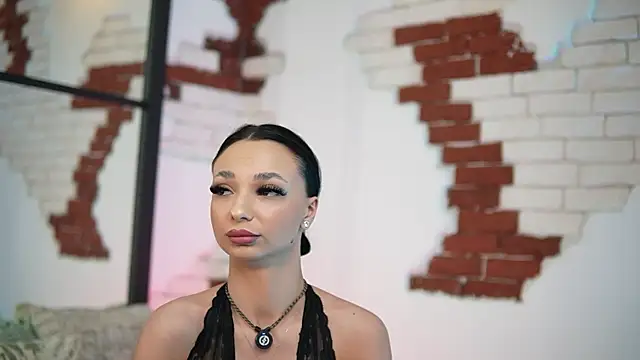 Snapshot of MaraJolie chatting on April 21, 8:34 pm MaraJolie online show from April 21, 8:34 pm