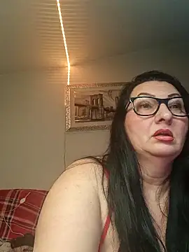 Snapshot of Genoveva73sexy chatting on February 6, 8:23 pm Genoveva73sexy online show from February 6, 8:23 pm