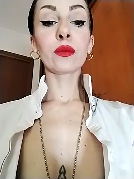 dahlia 82 online show from February 12, 9:04 am