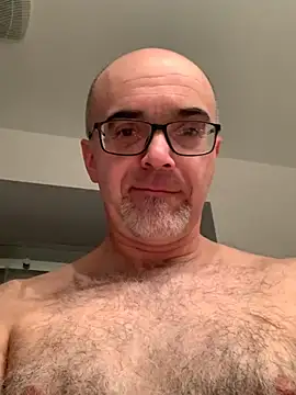 Snapshot of MaxVain chatting on January 3, 4:11 am MaxVain online show from January 3, 4:11 am