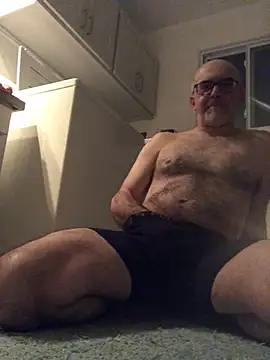 Snapshot of MaxVain chatting on March 16, 3:25 am MaxVain online show from March 16, 3:25 am