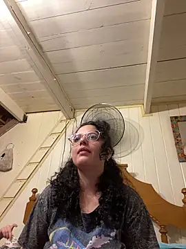 Snapshot of babyluna939 chatting on October 17, 12:36 am babyluna939 online show from October 17, 12:36 am