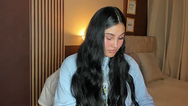 Little Ivy online show from April 14, 8:04 pm