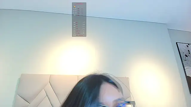 Isis Osman online show from April 10, 7:29 pm