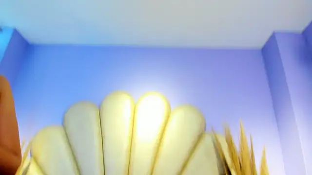 Snapshot of Isis_Osman chatting on April 23, 7:49 pm Isis Osman online show from April 23, 7:49 pm