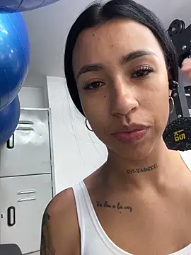 Wendy Marchall online show from February 4, 12:33 pm