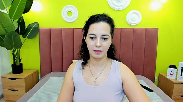 Linda Insatiable online show from February 5, 1:32 am