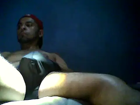 Snapshot of Vago745 chatting on December 9, 7:06 am Vago745 online show from December 9, 7:06 am