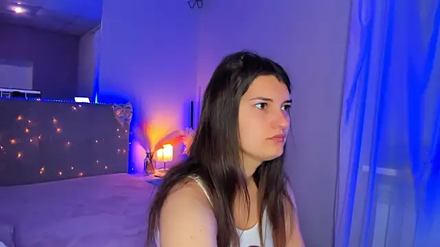Laura Leee online show from May 25, 5:02 am