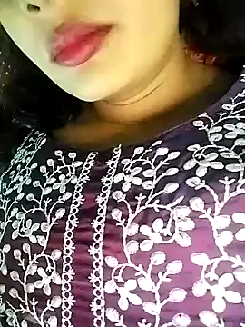 Snapshot of Miss-Siyaa chatting on December 5, 2:11 pm Miss-Siyaa online show from December 5, 2:11 pm