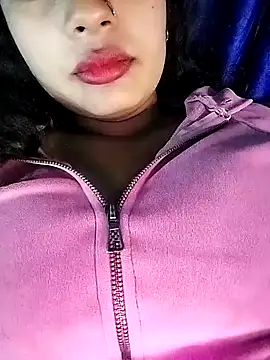 Snapshot of Miss-Siyaa chatting on December 16, 6:27 pm Miss-Siyaa online show from December 16, 6:27 pm