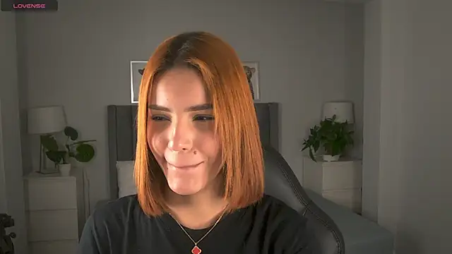 Madie  collins online show from April 15, 11:50 am