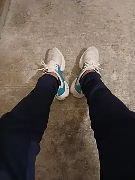 casper0303 online show from April 12, 12:43 pm