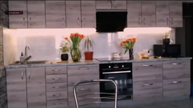 Snapshot of ___art chatting on March 9, 2:43 pm art online show from March 9, 2:43 pm