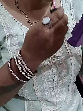 Urmila bhabhii online show from March 25, 4:07 am