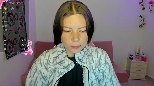 Snapshot of Susana_garcia_ chatting on December 7, 1:03 am Susana garcia online show from December 7, 1:03 am