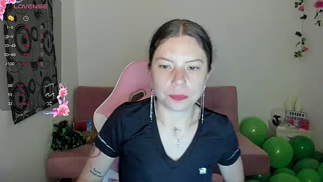 Snapshot of Susana_garcia_ chatting on December 9, 11:45 pm Susana garcia online show from December 9, 11:45 pm
