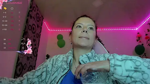 Snapshot of Susana_garcia_ chatting on December 29, 1:45 am Susana garcia online show from December 29, 1:45 am