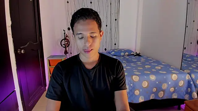 alessandro wizard online show from March 13, 12:05 am