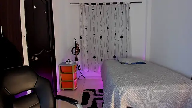 alessandro wizard online show from March 19, 1:10 am