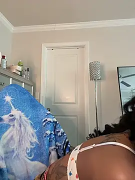 butterflybootyy online show from March 29, 3:45 pm