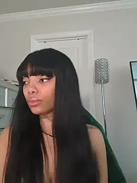 Snapshot of butterflybootyy chatting on June 24, 6:18 pm butterflybootyy online show from June 24, 6:18 pm