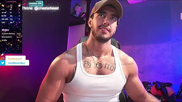 Snapshot of JACOB_MARTINS chatting on May 26, 8:27 pm JACOB MARTINS online show from May 26, 8:27 pm