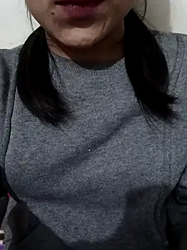 Snapshot of Riyu_05 chatting on January 25, 6:45 am Riyu 05 online show from January 25, 6:45 am