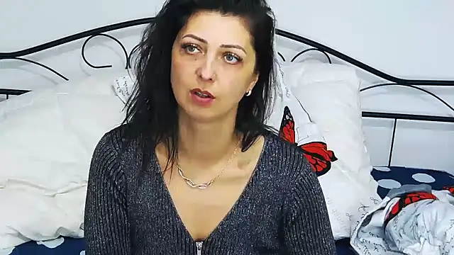 DivinSandra online show from March 21, 9:45 am