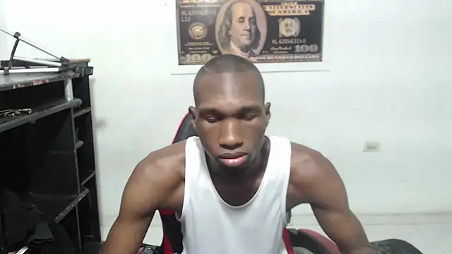 Snapshot of black30cmdick chatting on June 7, 2:37 am black30cmdick online show from June 7, 2:37 am